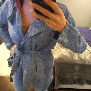 CASLON linen blend gorgeous wrap top